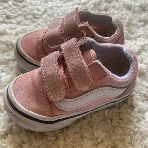 Vans TODDLER OLD SKOOL V SHOE  size 4